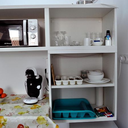 Cozy Seaside Studio Apartment C - Faraway ラゴア エクステリア 写真
