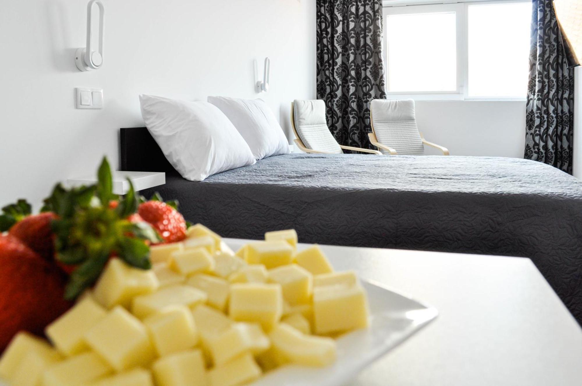 Cozy Seaside Studio Apartment C - Faraway ラゴア エクステリア 写真