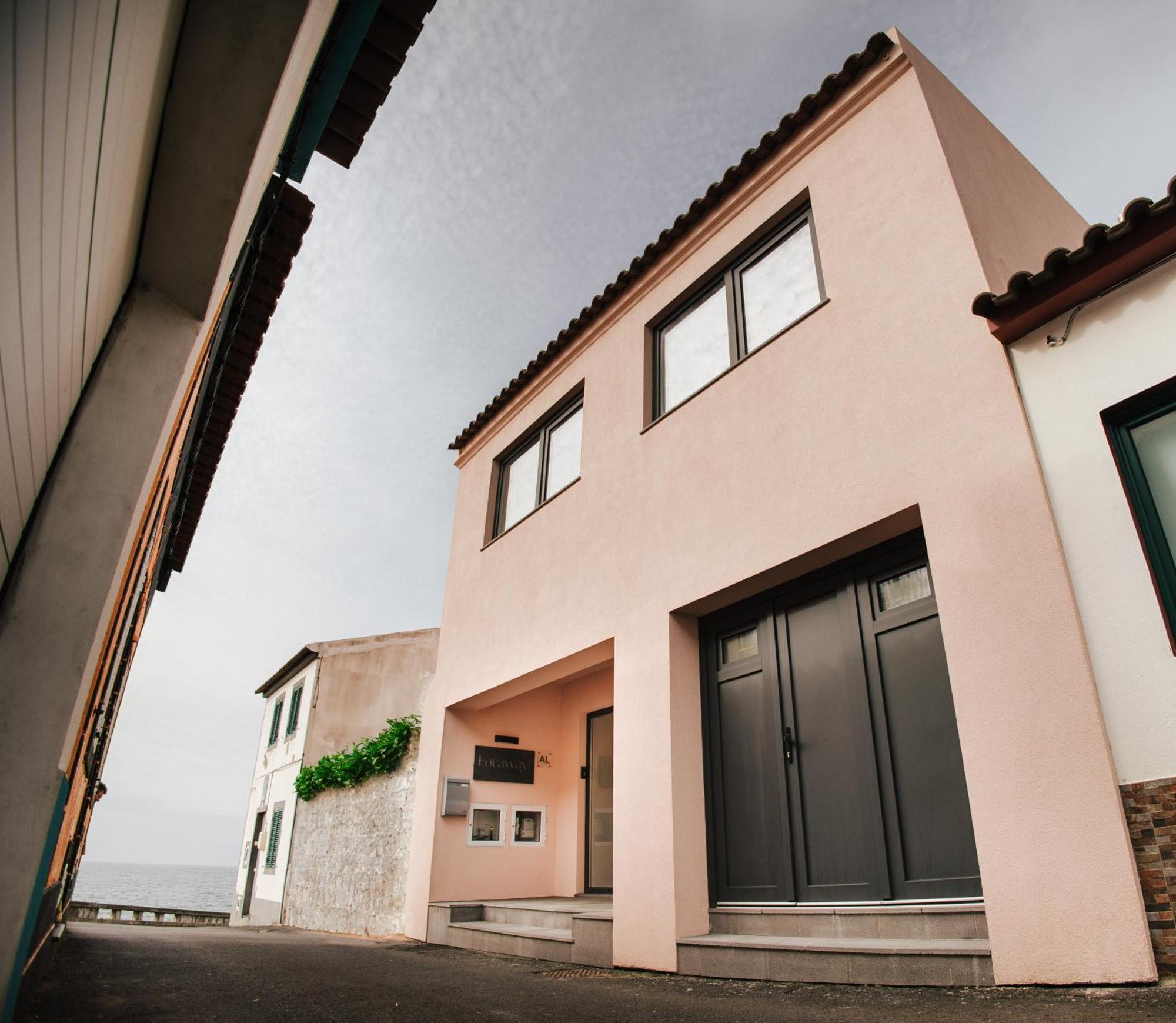 Cozy Seaside Studio Apartment C - Faraway ラゴア エクステリア 写真